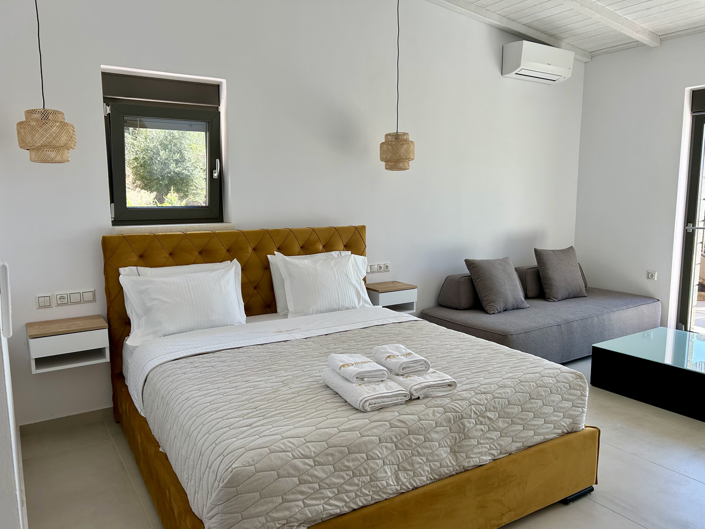 Junior Suite sleeping area