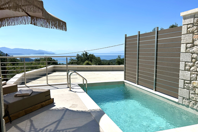Junior Suite terrace and private pool at GoldenEye Suites